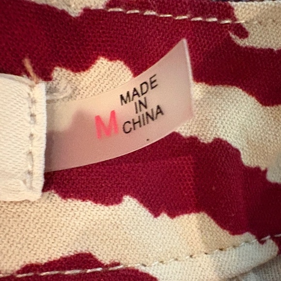 Idem Ditto Cream/Burgundy Long Sleeve Animal Print Smocked Crop Top; Size M - Picture 10 of 10